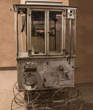 antique-popcorn-machine
